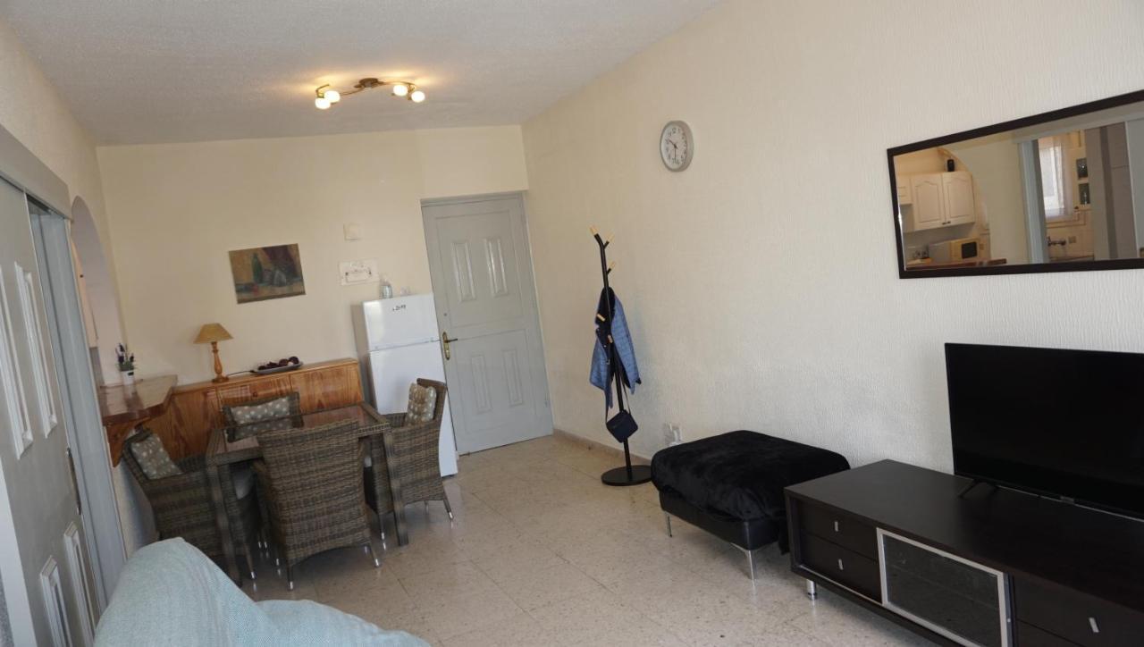 Paphos Gardens, Near Beach מראה חיצוני תמונה