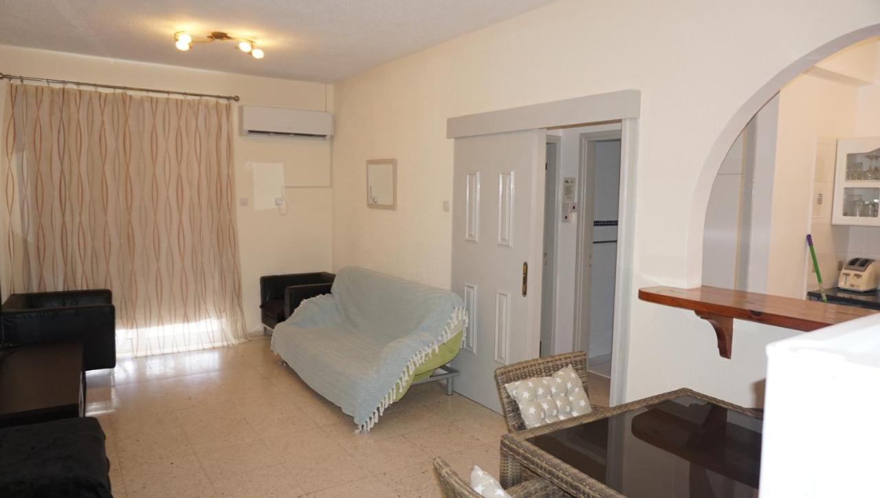 Paphos Gardens, Near Beach מראה חיצוני תמונה