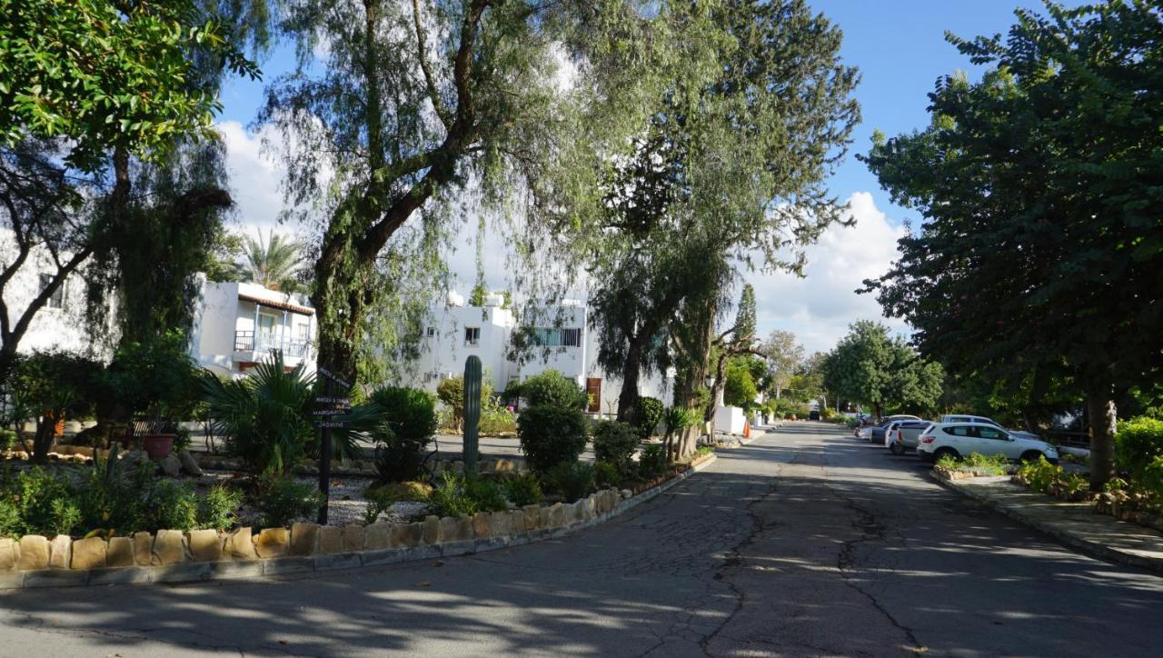 Paphos Gardens, Near Beach מראה חיצוני תמונה