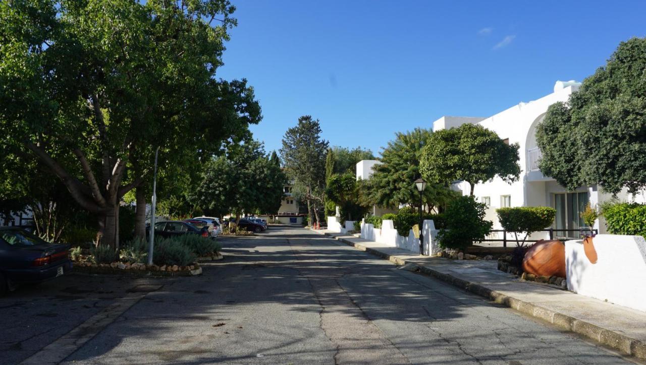 Paphos Gardens, Near Beach מראה חיצוני תמונה